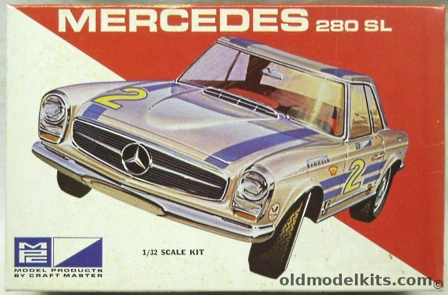 MPC 1/32 Mercedes Benz 280 SL With Racing Display Background, 1005-100 plastic model kit